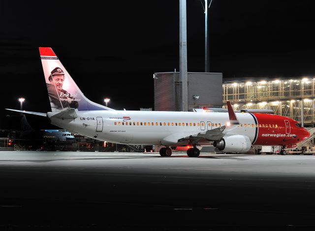 Boeing 737-800 (LN-DYA) - LN-DYA, parked for the night at OSL in 2010.