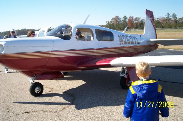 Mooney M-20 (N252YL)