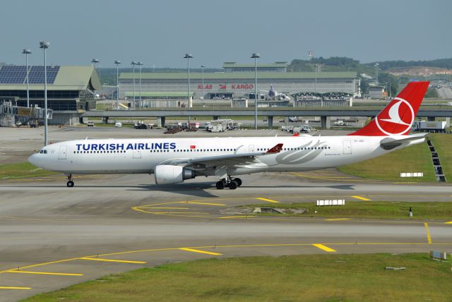 Airbus A330-300 (TC-JOG)