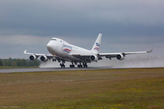 Boeing 747-200 (VP-BCV)