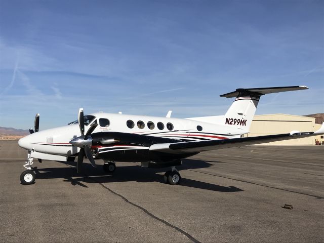 Beechcraft Super King Air 200 (N299MK)