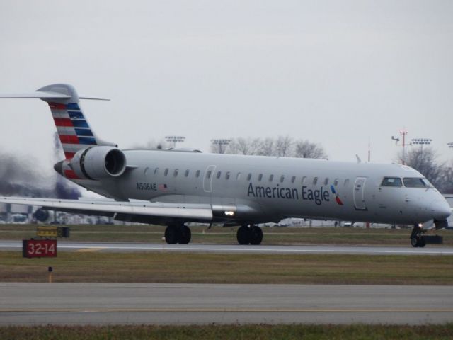 Canadair Regional Jet CRJ-700 (N506AE)