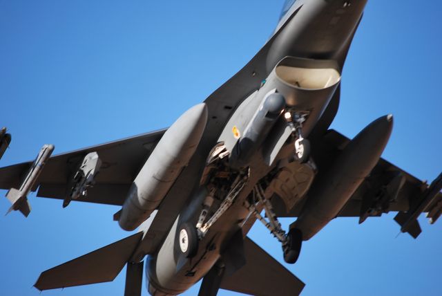 — — - F-16 coming in for a landing at Lukes AFB in Arizona