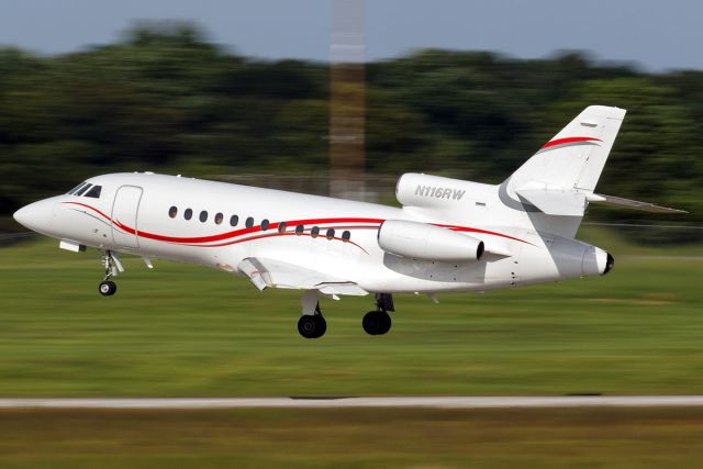 Dassault Falcon 900 (N116RW)