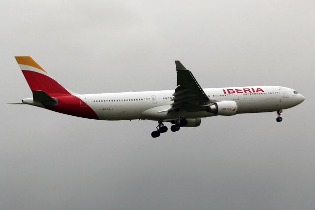 Airbus A330-300 (EC-MAA)