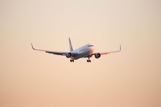 BOEING 767-300 (D-ABUK)