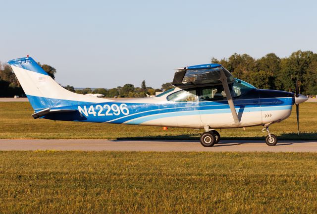 Cessna Skylane (N42296)