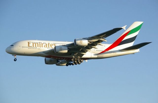 Airbus A380-800 (A6-EUE)