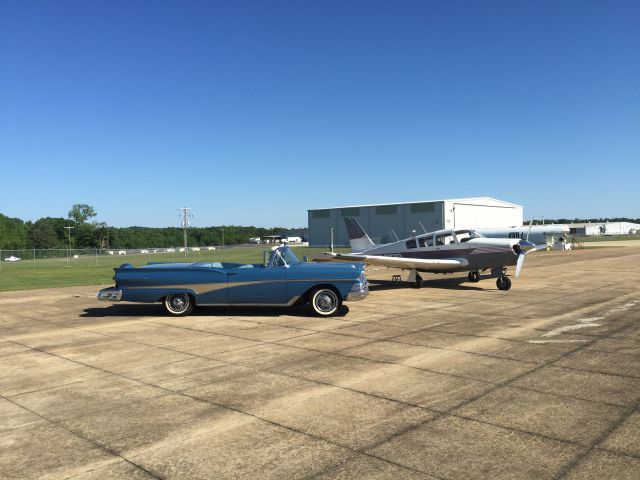 Piper PA-24 Comanche (N9077P) - Jon Alexander’s antique car