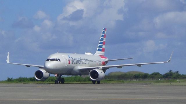 Airbus A319 (N9006)