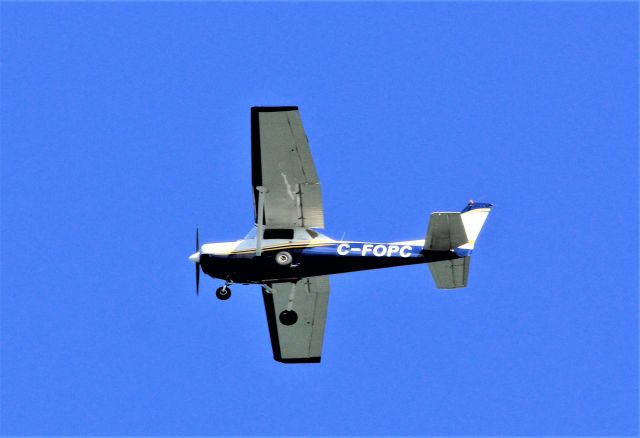 C-FOPC — - C-FOPC CESSNA 152 CARGAIR LTEE survolant la ville de Lavaltrie QC. le 02-08-2022 à 16:39