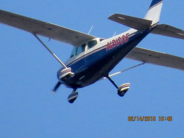 Cessna Skyhawk (N21035)