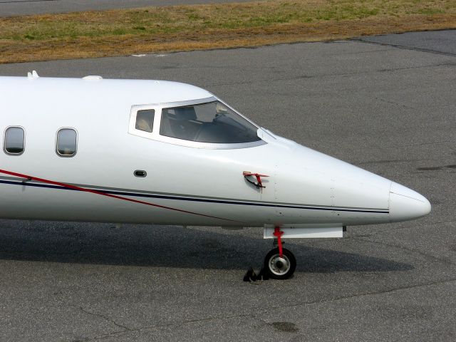 Learjet 55 (N126KL)