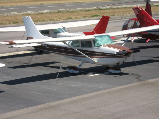 Cessna Skyhawk (N738ZM) - PARKED AT COMPTON