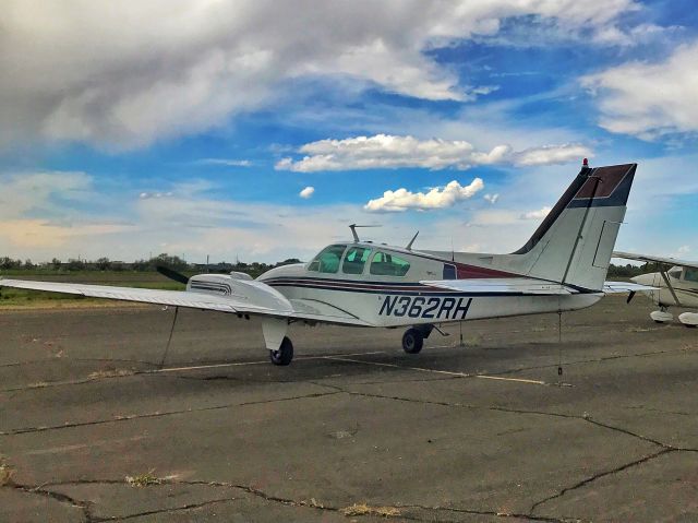 Beechcraft 55 Baron (N362RH) - N362RH - 1984 Beech 95-C55