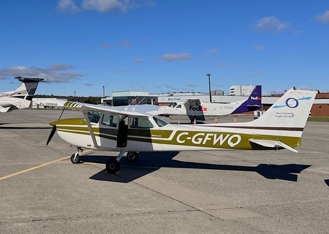 Cessna Skyhawk (C-GFWQ) - C-GFWQ sitting on the ramp at the CYAM (Sault Ste. Marie) airport