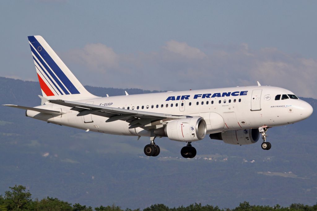 Airbus A318 (F-GUGP)