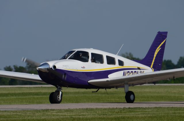 Piper Cherokee (N338MK)