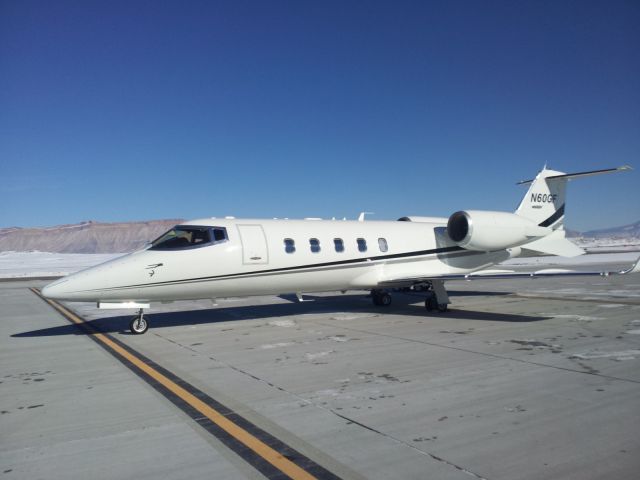 Learjet 60 (N60GF)