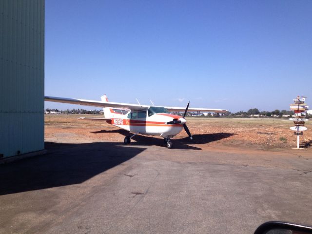 Cessna Centurion (N6194F)