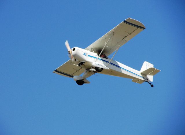 Experimental  (N8206B) - Taking off from RWY 26L