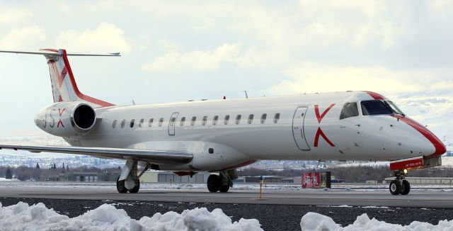 Embraer ERJ-145 (N247JX) - After arriving from Burbank (Bob Hope - KBUR) yesterday (Jan 29, 2021), a JetSuite X Embraer 145 (N247JX) passes me as it taxies north on Charlie to the Stellar Aviation terminal.