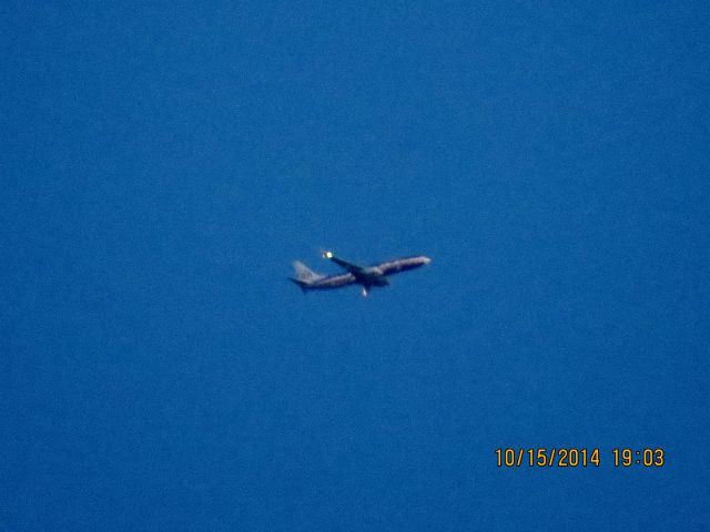 Boeing 737-800 (N904NN)
