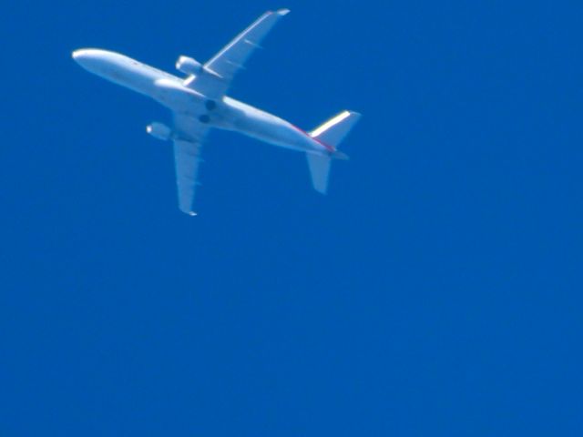 Embraer 175 (N323ED) - ENY3951br /SGF-DFWbr /12/04/2024
