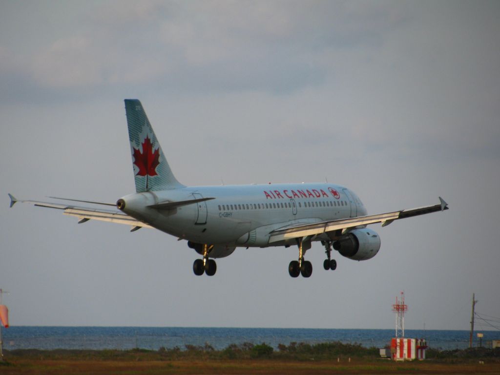 Airbus A319 (C-GBHY)