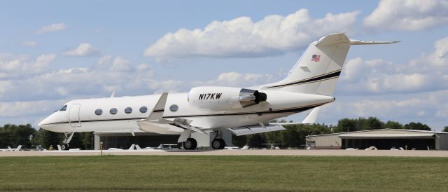 Gulfstream American Gulfstream 2 (N17KW) - On flightline