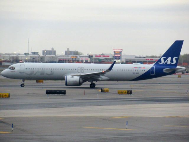 Airbus A321neo (SE-DMS)