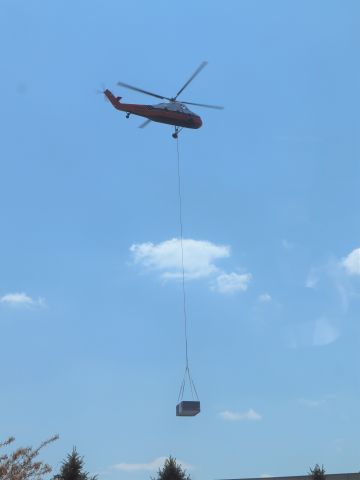 Sikorsky S-58T (N4247V) - Watching helicopter lifts in an Industrial Park in NW Indiana.