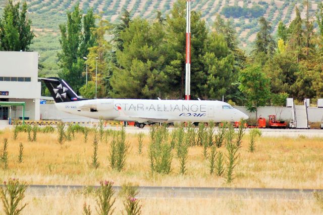 Canadair Regional Jet CRJ-200 (S5-AAG)