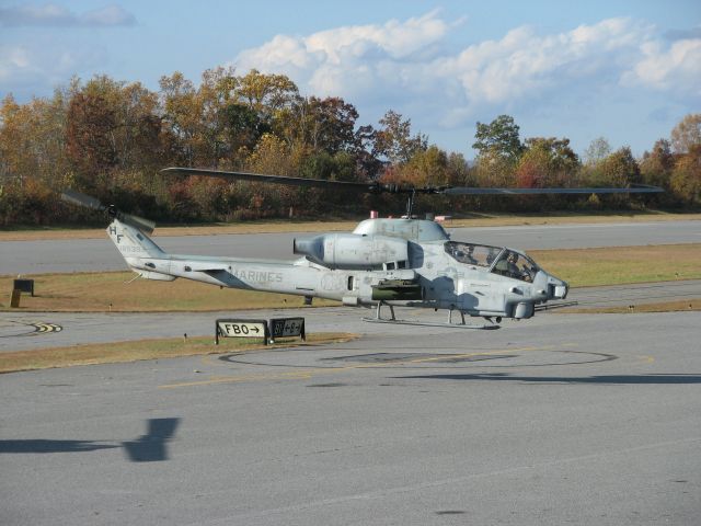 16-5393 — - U.S. Marines AH-1W Cobra, HMLA-269 form Jacksonville NC stopped by for a visit.