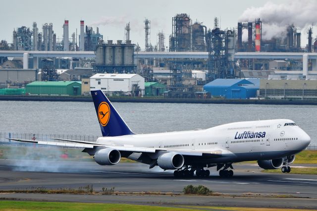 BOEING 747-8 (D-ABYO)