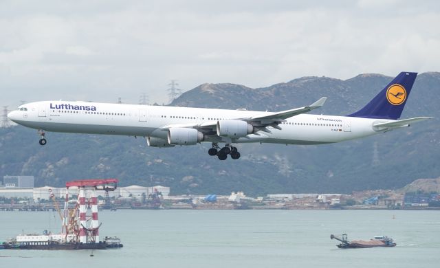 Airbus A340-600 (D-AIHC)