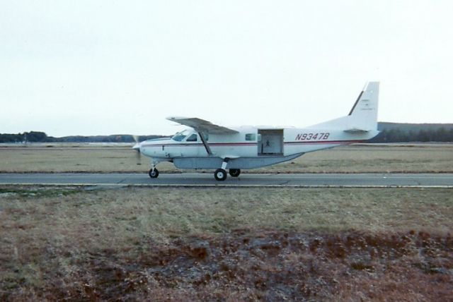 Cessna Caravan (N9347B) - Seats out, door off, ready to fly!  Thanksgiving Boogie 2001.