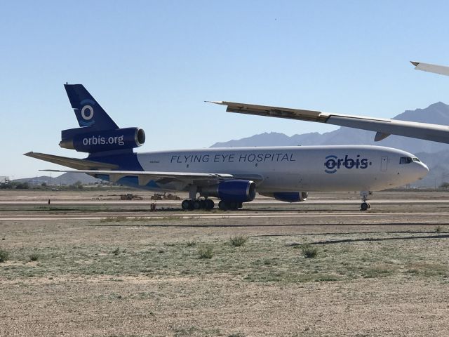 McDonnell Douglas DC-10 (N330AU)