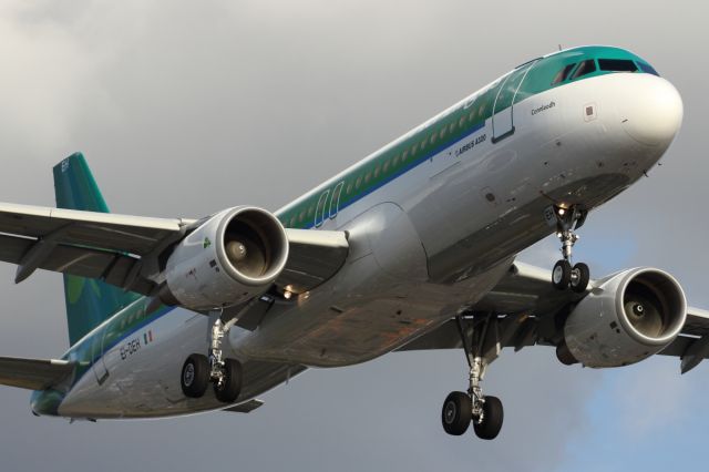 EI-DEH — - Aer Lingus, A320, landing runway 027R at LHR.