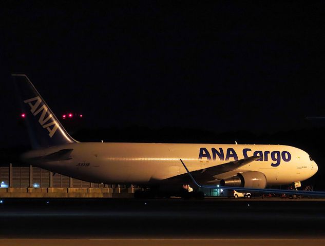 BOEING 767-300 (JA8358) - I took this picture on Jan 08, 2019.