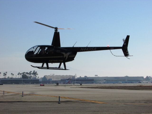 Robinson R-44 (N443SA) - Landing at Long Beach