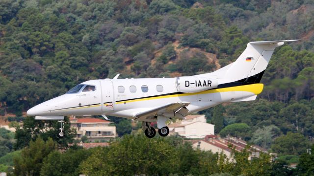 Cessna 310 (D-IAAR) - PHENOM 100
