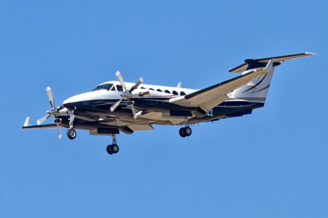 Beechcraft Super King Air 350 —