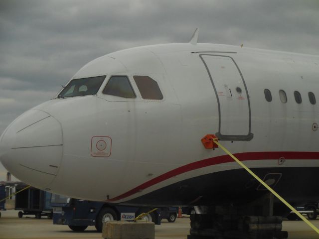 Airbus A320 (N113UW) - The wreckage of the plane that crashed at KPHL in after a tail strike,