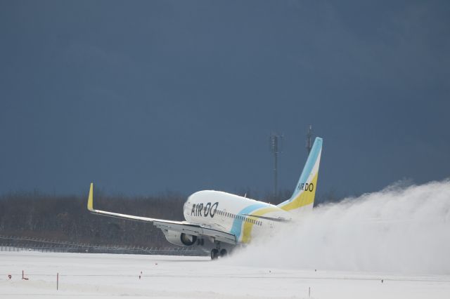 Boeing 737-700 (JA16AN) - 15 January 2016:HND-HKD. AIR DO Flight 57.