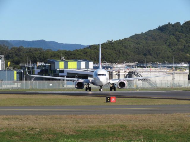 Boeing 737-800 (VH-VUF)