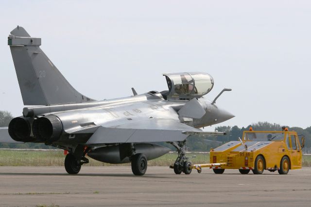 FNY20 — - French Naval Aviation Dassault Rafale M, Lann Bihoue Naval Air Base (LFRH-LRT)