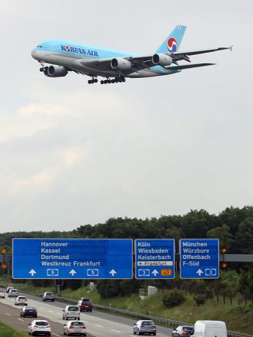 Airbus A380-800 —