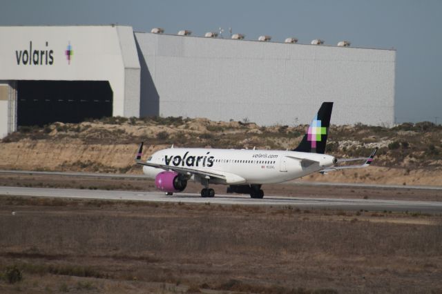 Airbus A320 (N539VL) - HEAD 27 MMTJ