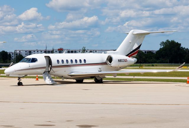 Cessna Citation Longitude (N803QS)